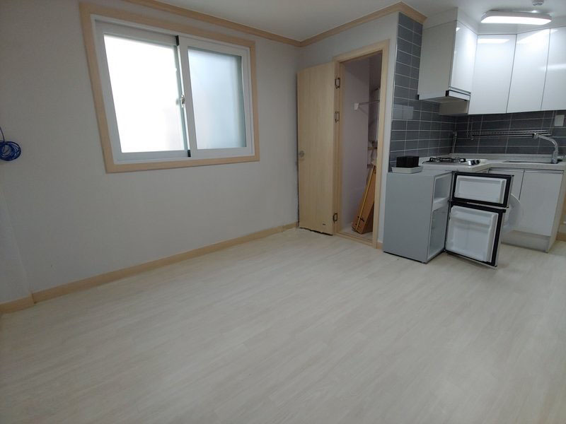 Studio near Children's Grand Park Station